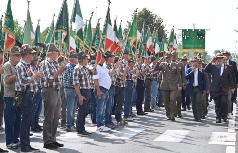 Il Gruppo Alpini di Callianetto ha festeggiato 100 anni