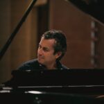 AstiLirica continua con il concerto del pianista Roberto Cominati al Teatro Alfieri