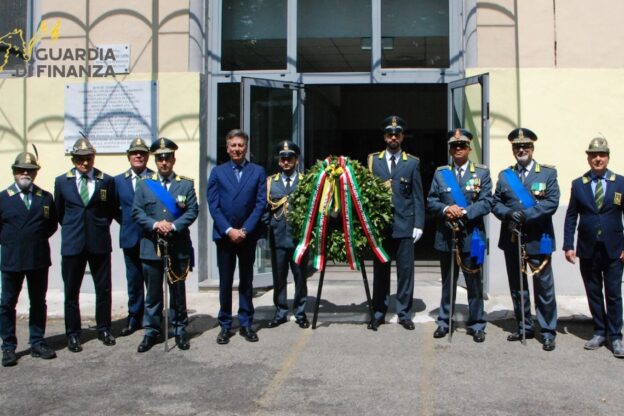 La guardia di finanza in festa per il suo 251° compleanno