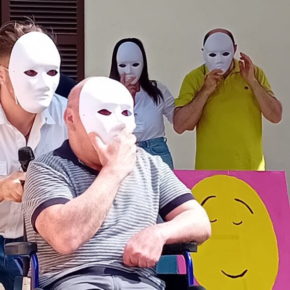 Spettacolo teatrale “L’elogio della gentilezza” in scena nella sede della Cooperativa Sociale Nuovi Orizzonti