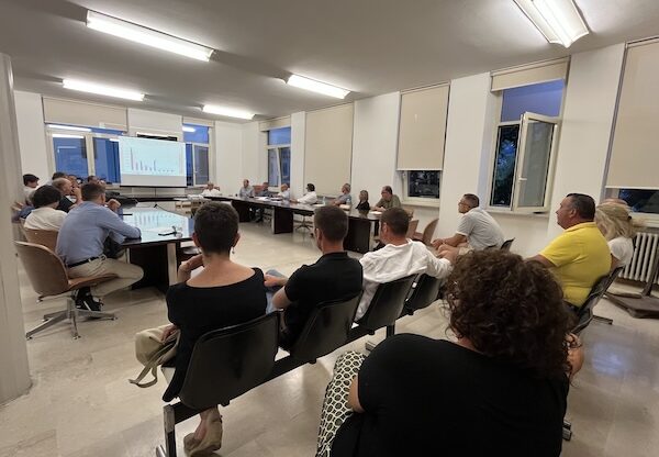 Assemblea dell’Associazione Comuni del Moscato: confronto sui bilanci e sul futuro del comparto vitivinicolo