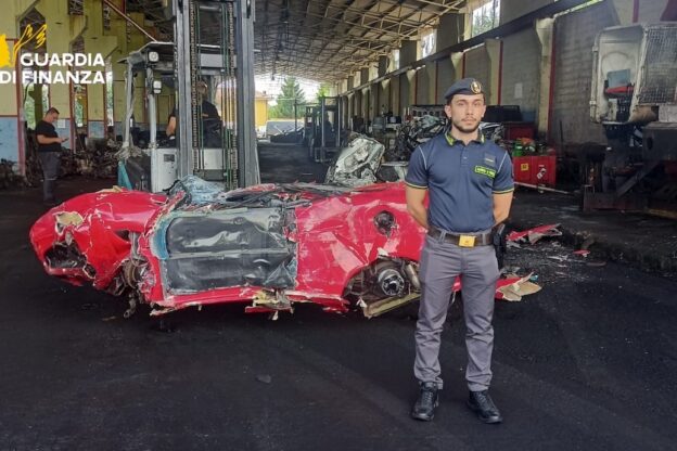 La finanza di Asti demolisce la Ferrari “taroccata”