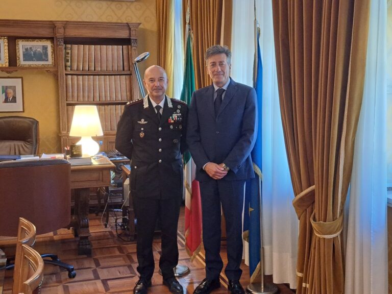 Arrivato ad Asti (e accolto dal prefetto) il nuovo comandate provinciale dei carabinieri