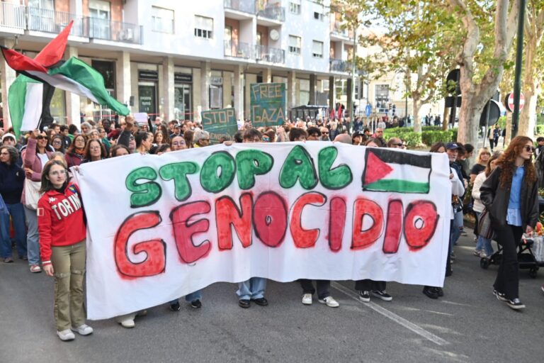 Anche ad Asti sciopero generale per la Palestina: la fotogallery