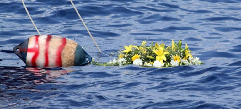 In piazza per ricordare i migranti morti in mare