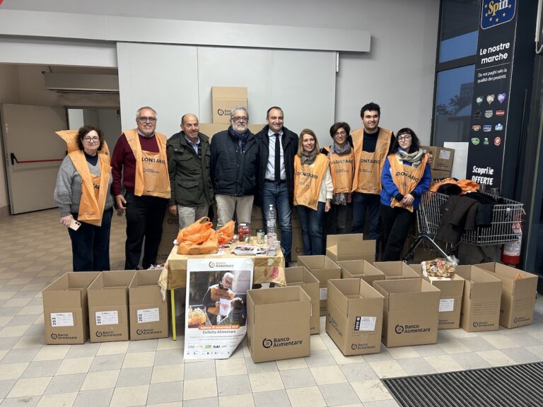 Colletta alimentare: donate 8.300 tonnellate di alimenti in un solo giorno